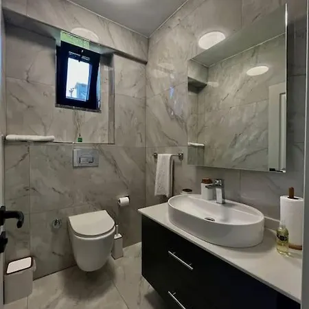 Villa Shino Sapanca'da Sicak Havuzlu Tatil Keyfi! Sapanca